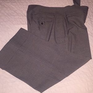 Like new dress Capri pants